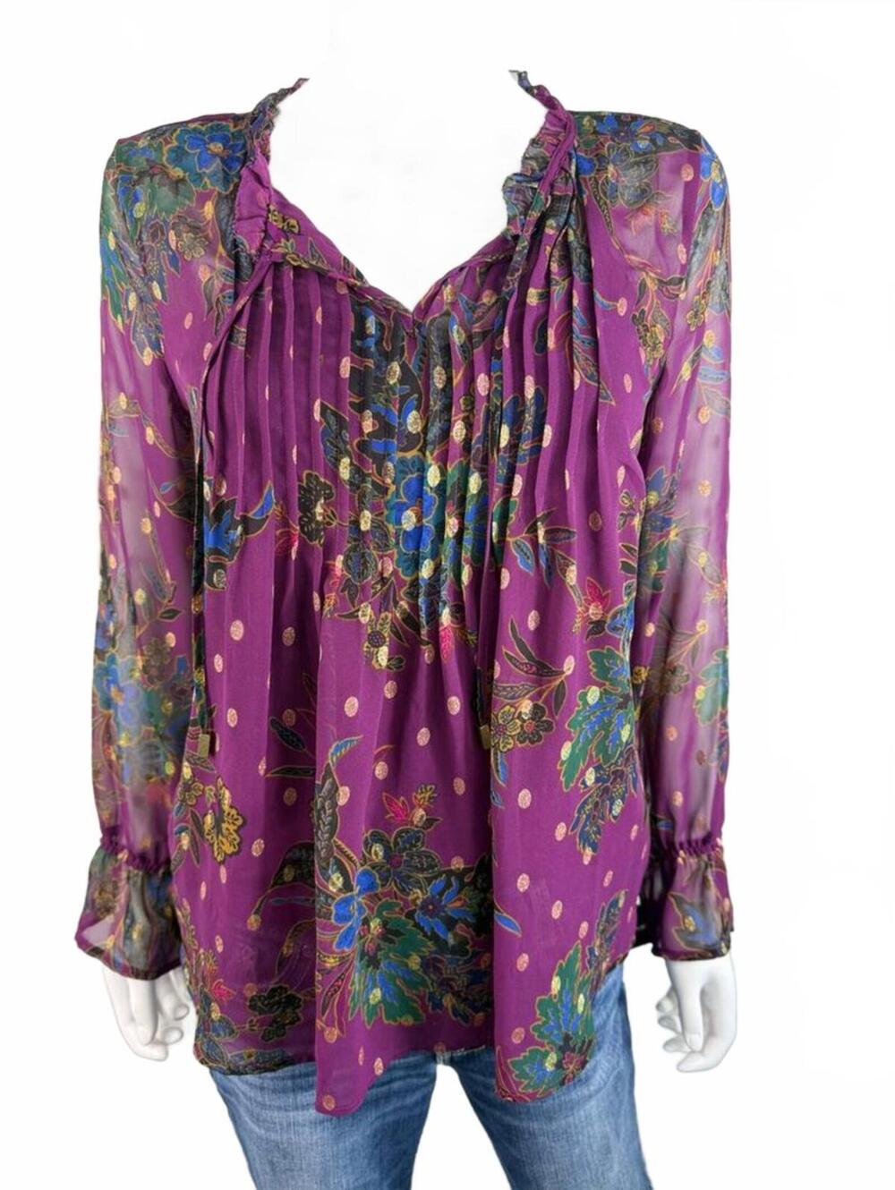 Beautiful NWTs Liz Claiborne Top Size S